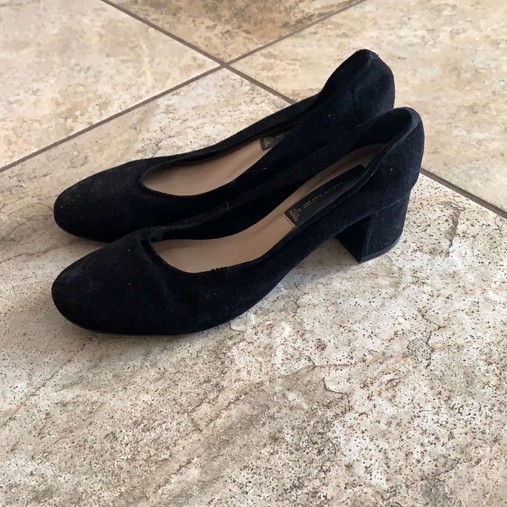 Black Suede Pumps by STEVEN by Steve Madden